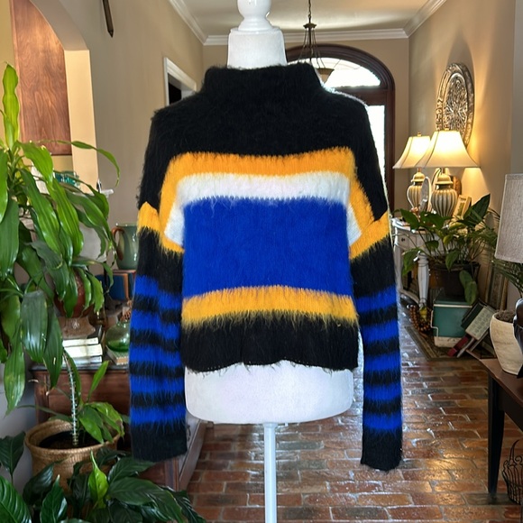 Abound NWT Colorblock Fuzzy Funnel neck Sweater szM - Picture 3 of 12